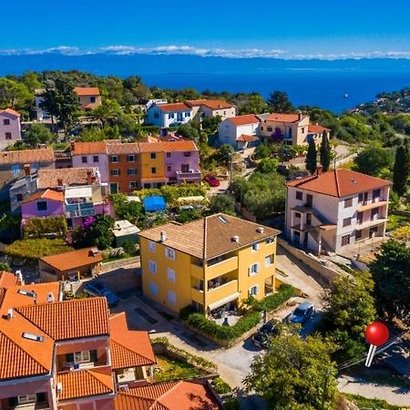 Bozena Apartment Mali Losinj Exterior photo