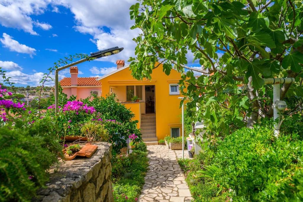 Bozena Apartment Mali Losinj Exterior photo