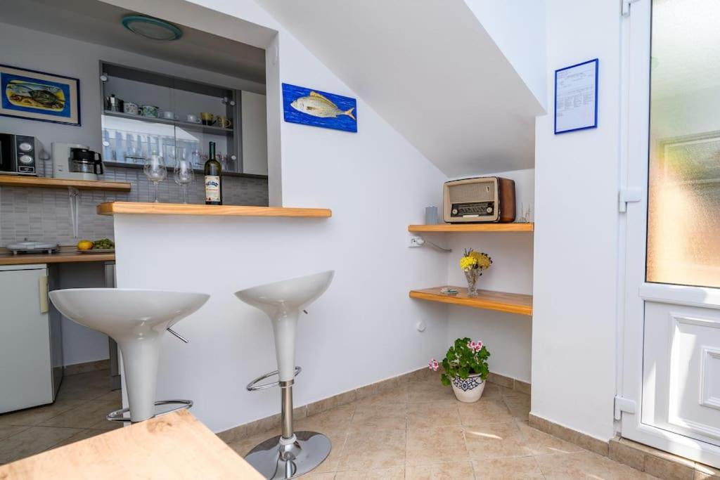 Bozena Apartment Mali Losinj Exterior photo
